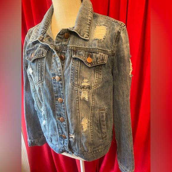❌sold❌ STS BLUE DISTRESSED JEAN JACKET SMALL - Picture 2 of 9